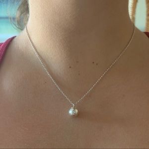 Silver ball necklace